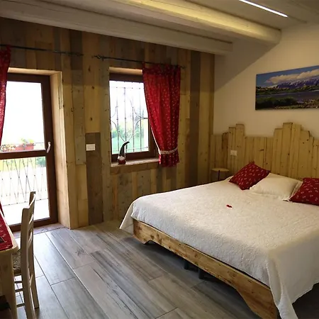 Bed & Breakfast Dalla Eli Bosco Chiesanuova